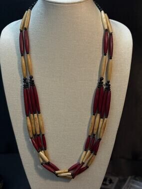 Vintage Tribal-Style Bone Bead Necklace in Red & Natural Tones – 32”